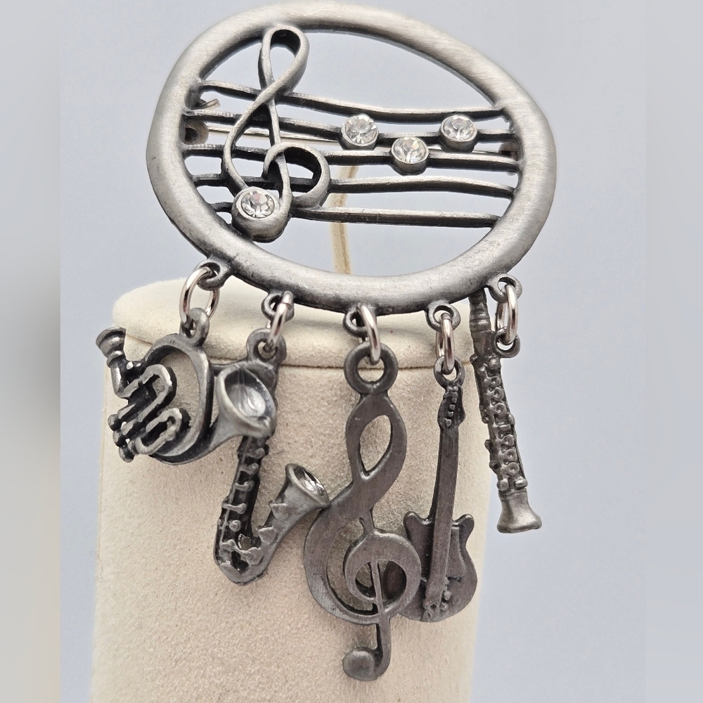 Pewter Musical Brooch Dangling Instruments Notes Figural Pin - Picture 5 of 8